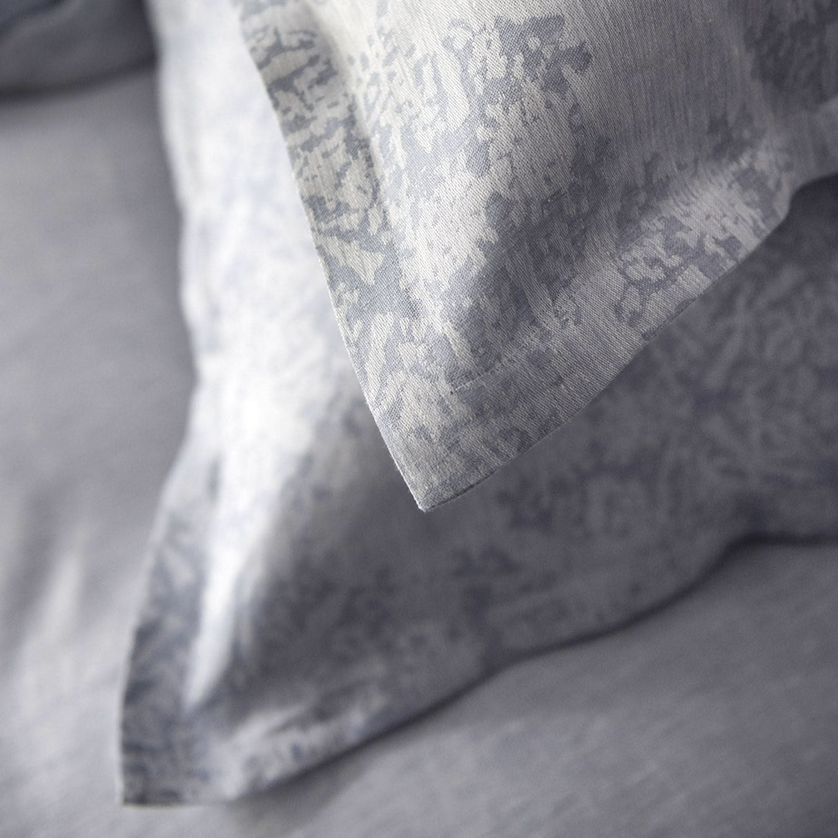 Fina Duvet Cover
