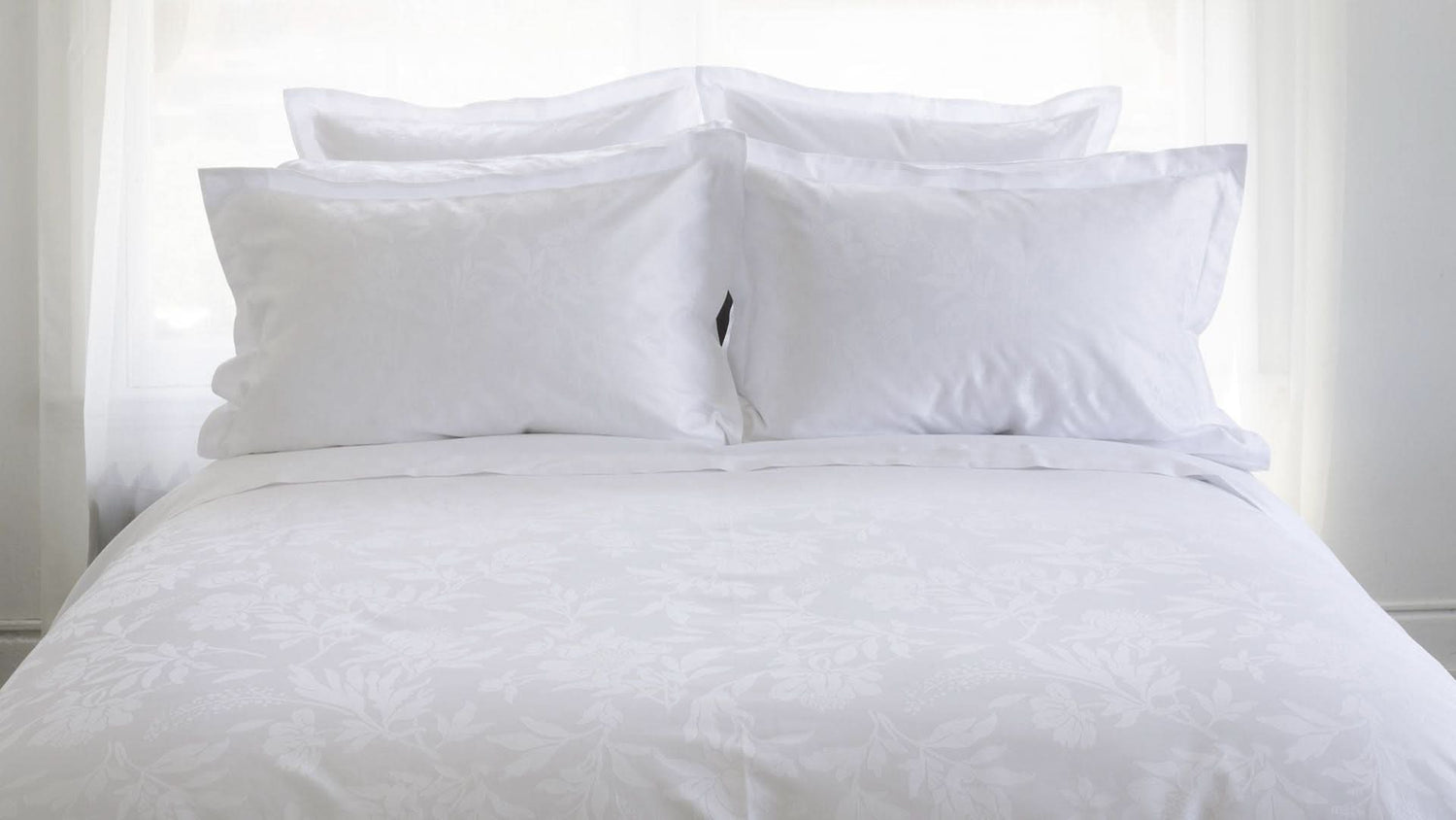Giza 92 Bed Linen Collection