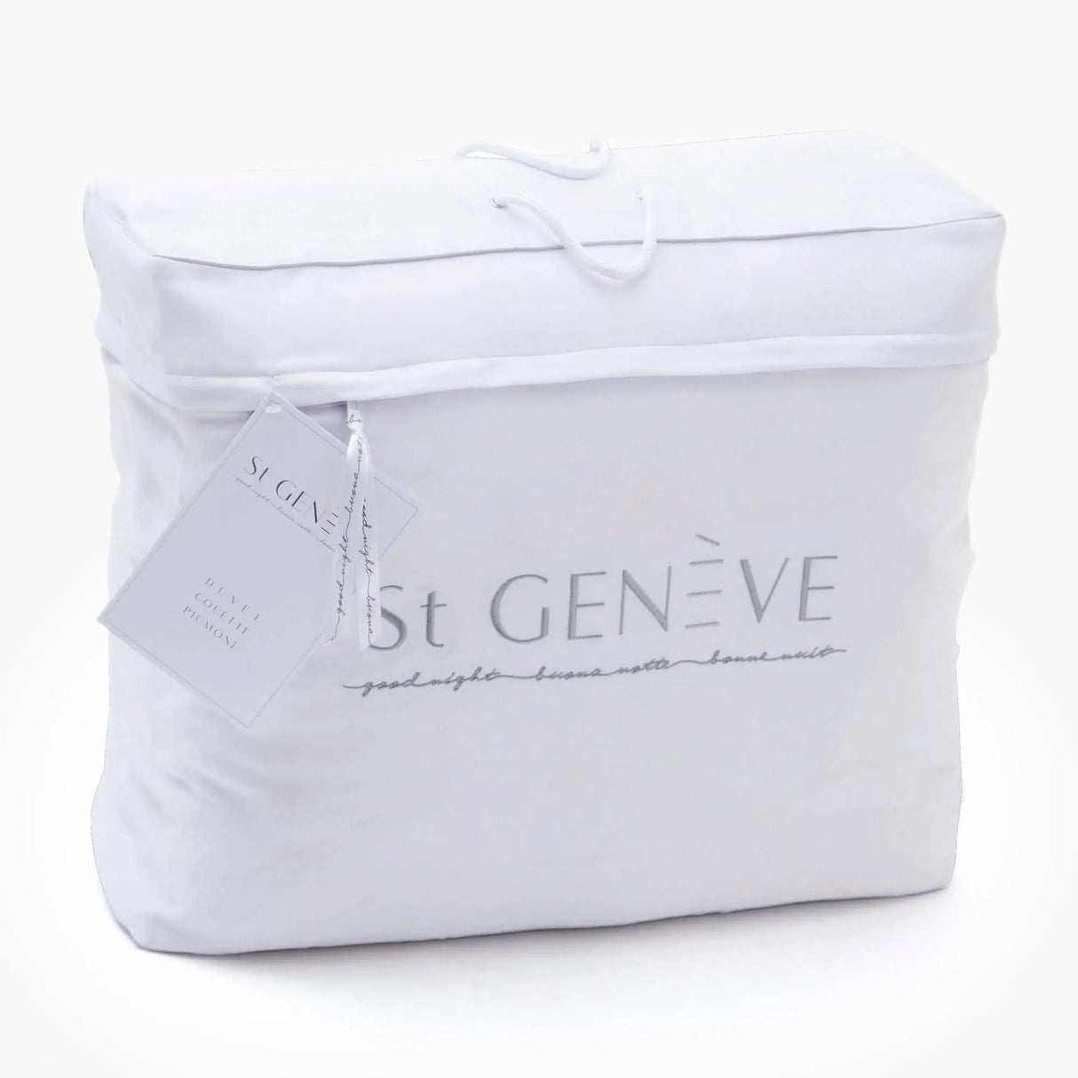 All St Genève goose down duvets included a zippered, reusable cloth bag