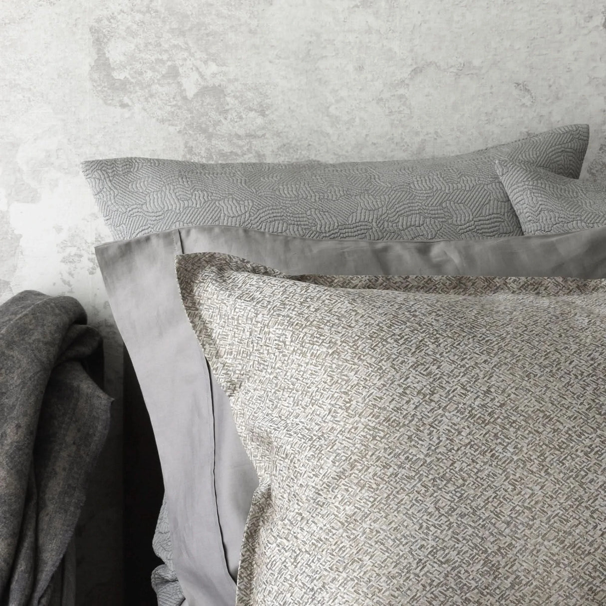 St Genève Rio Duvet Cover in Walnut colourway