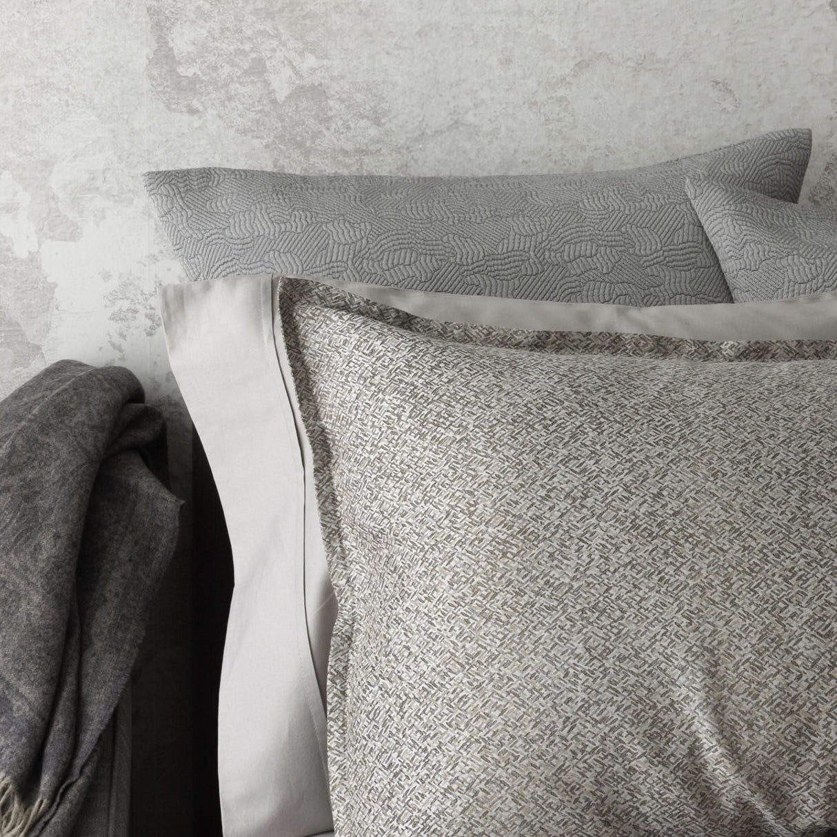 St Genève Rio Duvet Cover in Walnut colourway