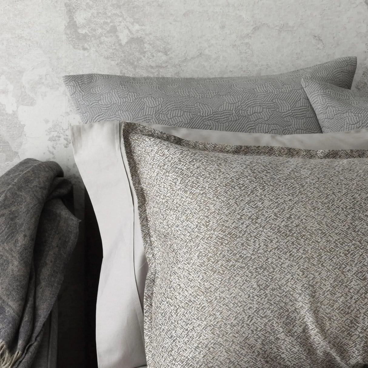 St Genève Rio Duvet Cover in Walnut colourway