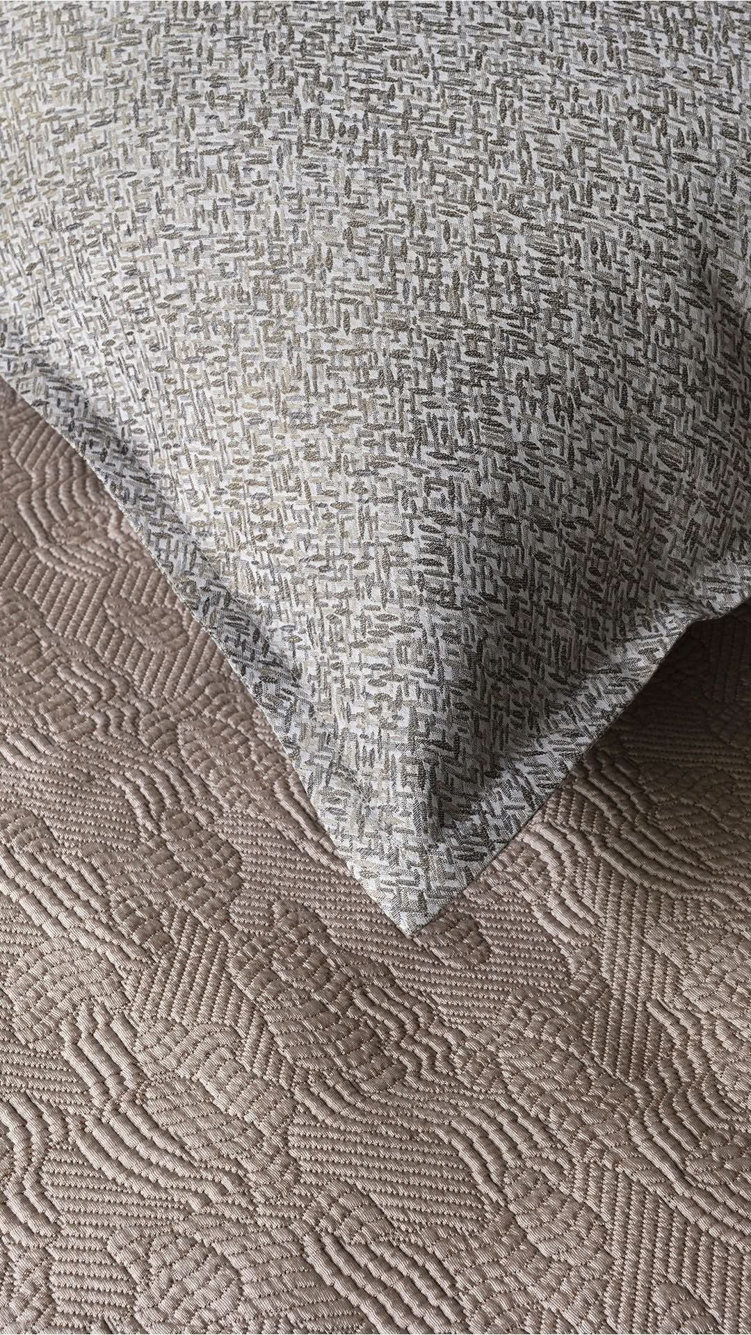 St Genève Rio Duvet Cover in Walnut colourway