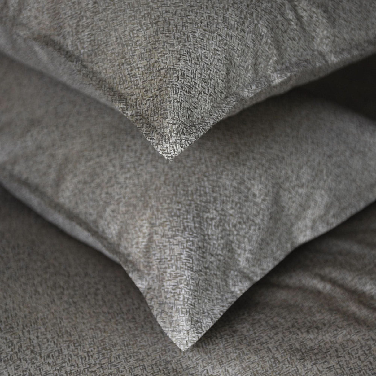 St Genève Rio Duvet Cover in Walnut colourway