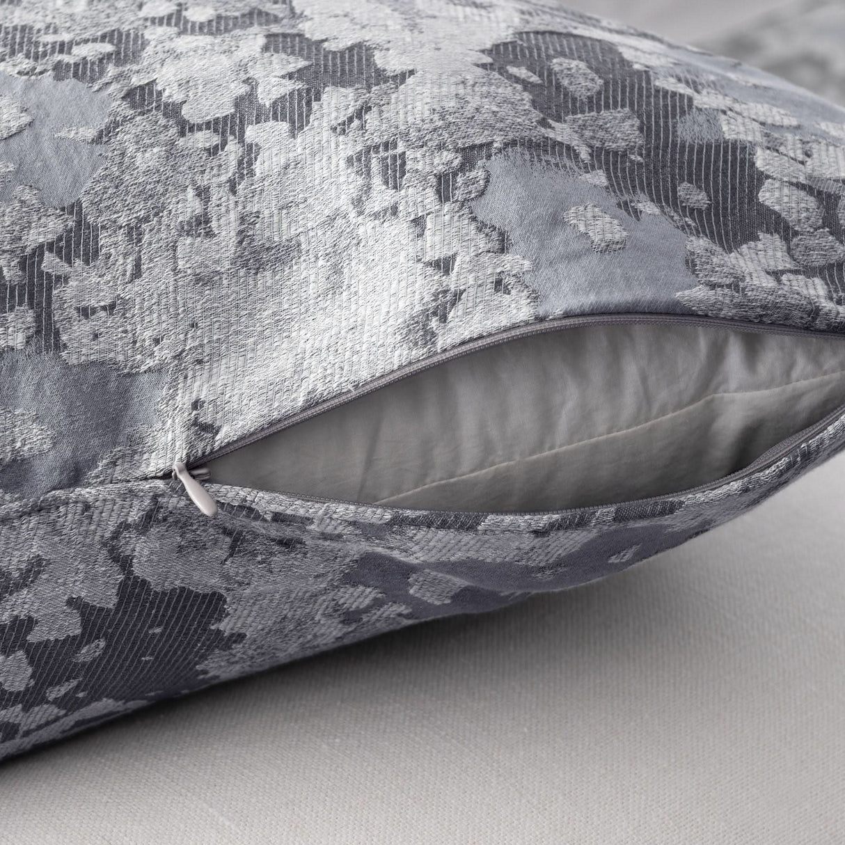 St Genève Sakura Duvet Cover in Moonlight colourway