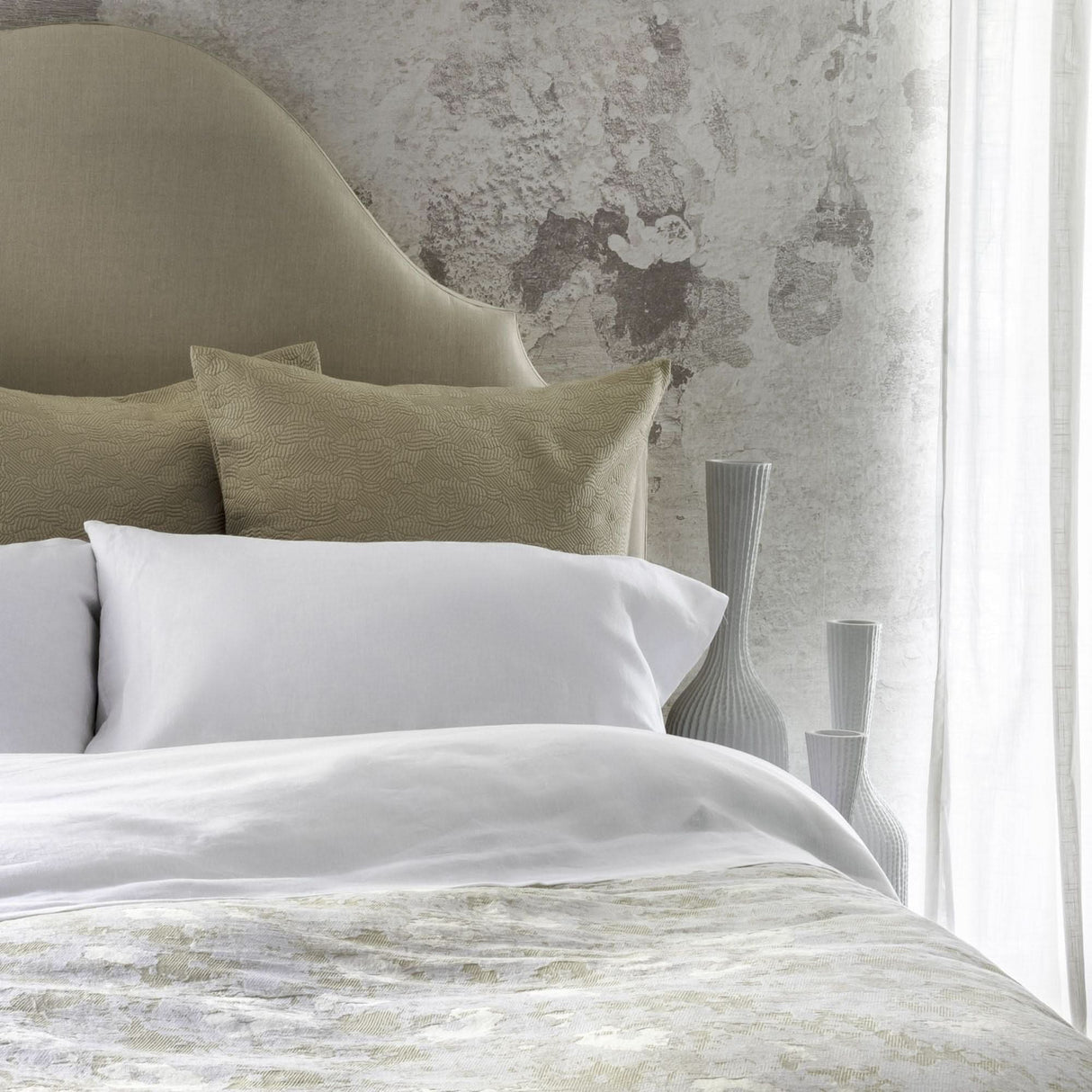 St Genève Sakura Duvet Cover in Parchment colourway