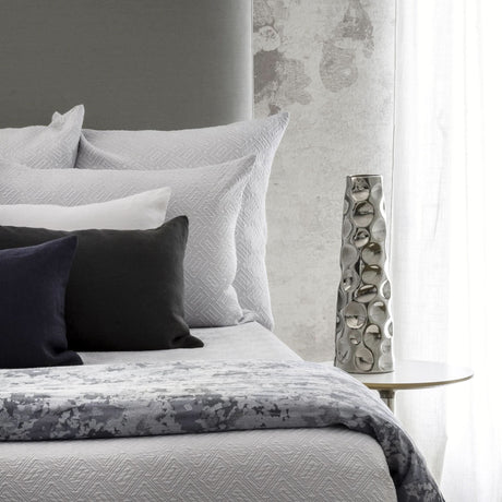 St Genève Scala Matelassé in Grey colourway