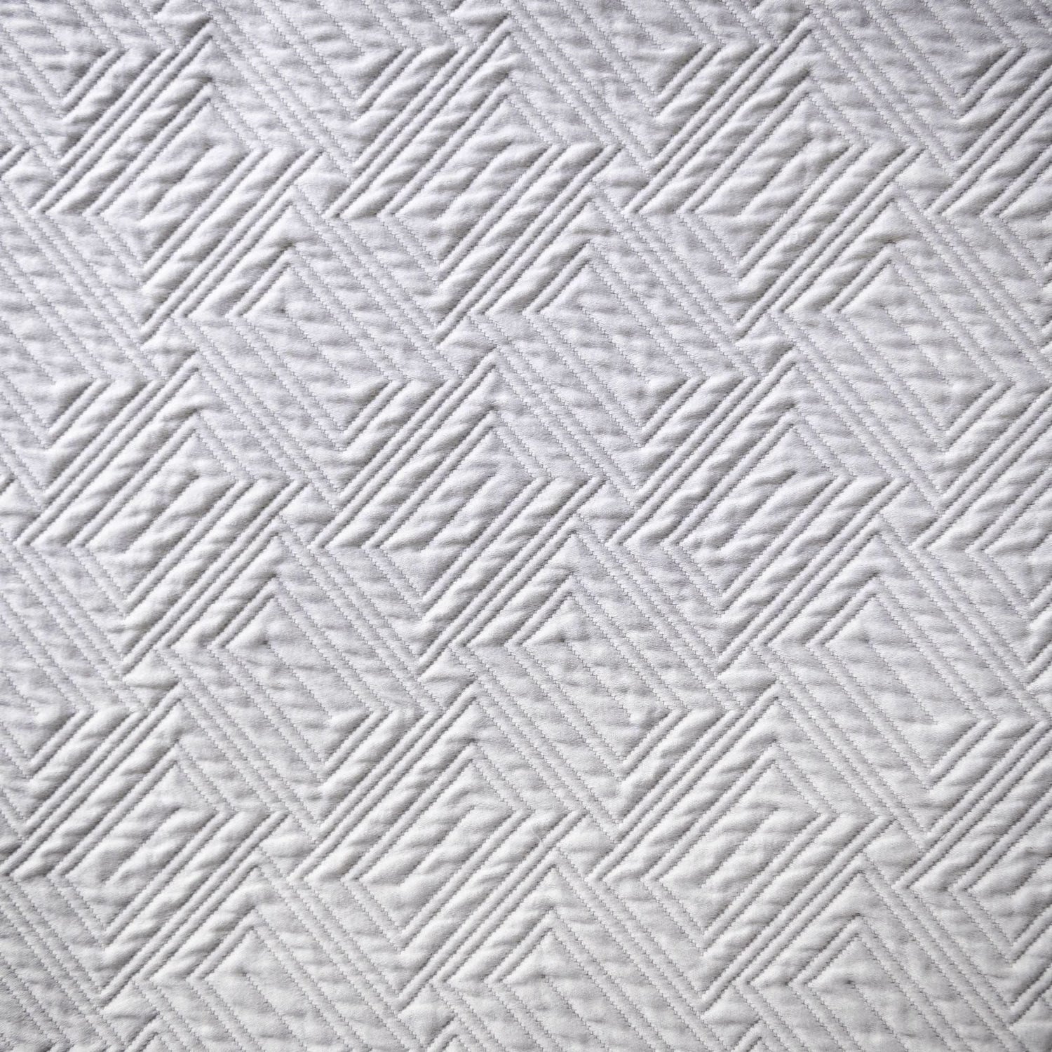 St Genève Scala Matelassé in Grey colourway