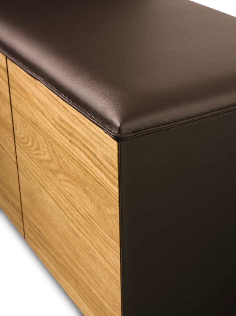 TEAM 7 cubus pure entry hall 8. photo: TEAM 7 - Available in Canada at The Mattress & Sleep Co.