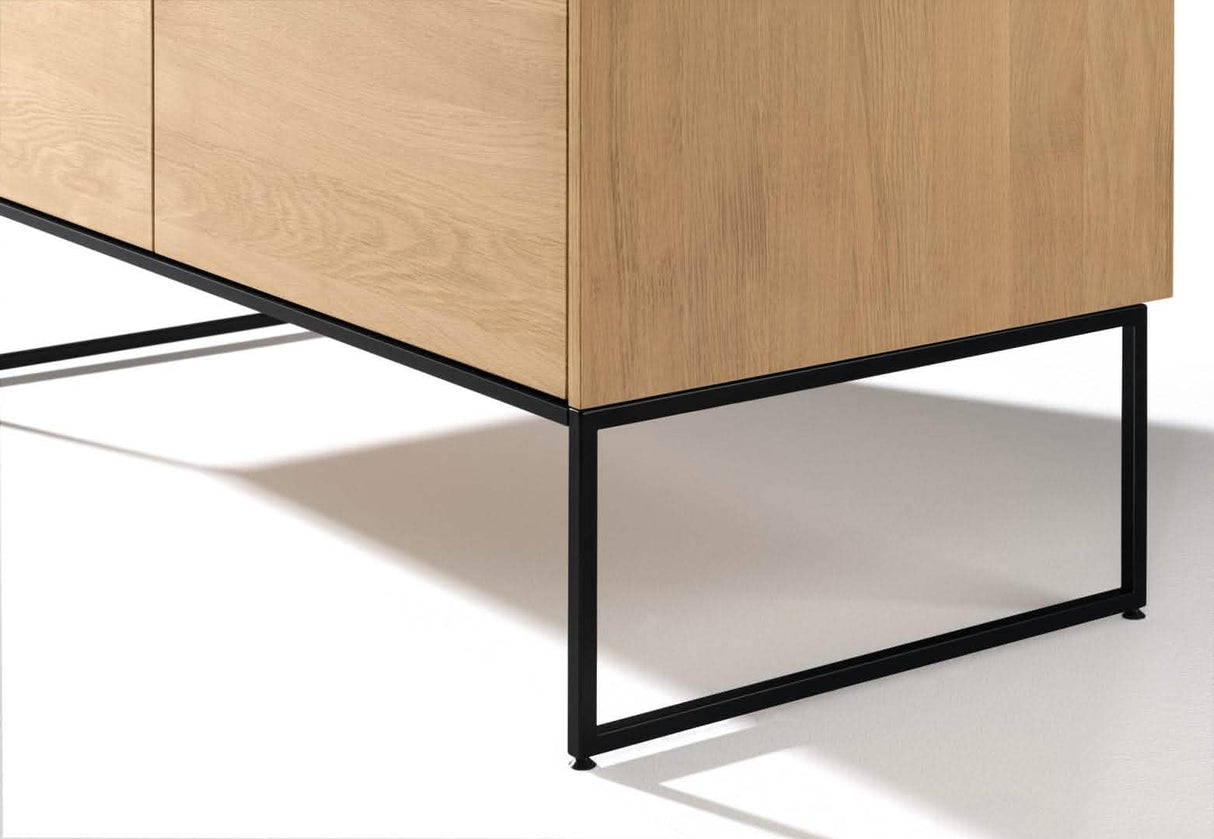 TEAM 7 filigno writing desk. photo: TEAM 7 - Available in Canada at The Mattress & Sleep Co.