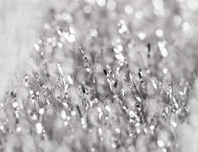 Karat Rug in 900 Silver (Lurex closeup)