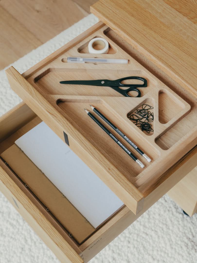 cubus desk