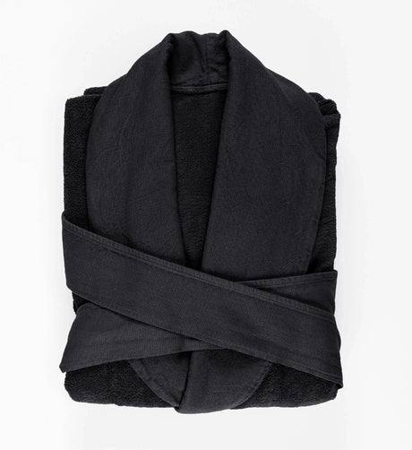 A&H Amigo Robe in 990 Black