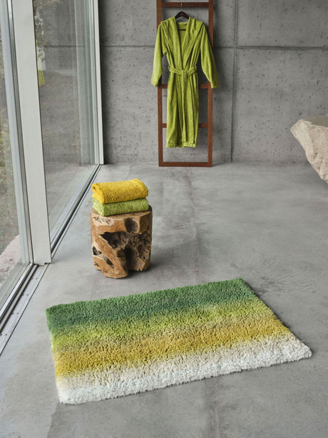 Aurore Bath Rug in 205 Forest. Super Pile towels in 278 Yuzu (top), 165 Apple Green (bottom)