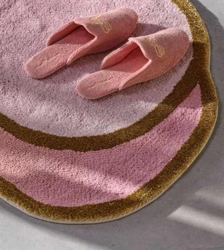 A&H Boudoir Bath Rug w/ non-slip backing. Complimentary colours include 515 Rosette, 518 Primrose, 610 Nude and 840 Gold