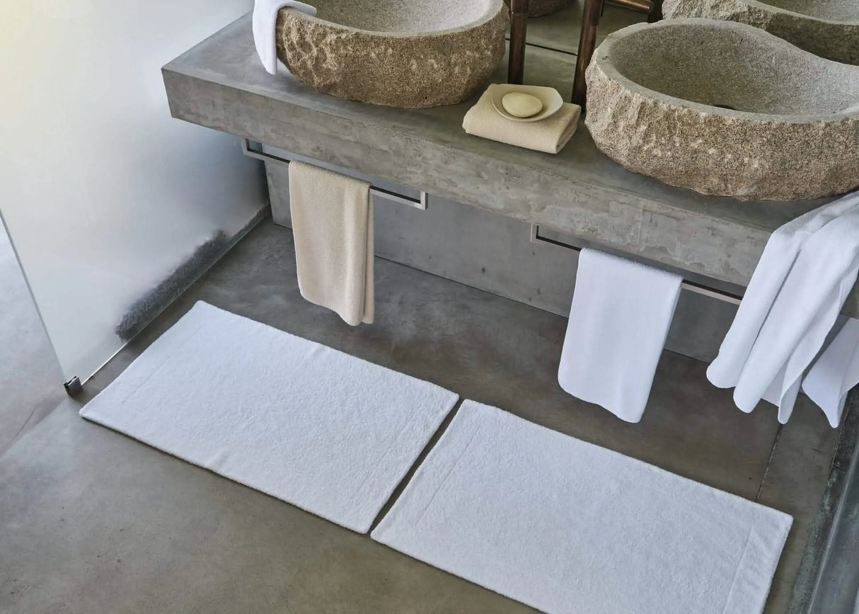 A&H Double Tub Mats (floor) in 100 White
