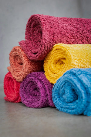 A&H Double Tub Mats (top-to-bottom, left-to-right): 578 Canyon, 515 Rosette, 830 Banane, 579 Viva Magenta, 514 Baton Rouge and 383 Zanzibar