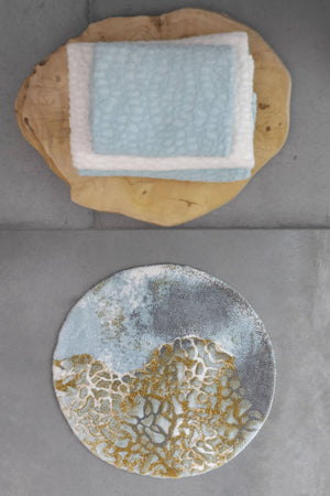 A&H Dune Bath Rug, 33" diameter w/ non-slip backing