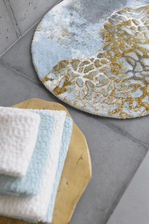 A&H Dune Bath Rug, 33" diameter w/ non-slip backing