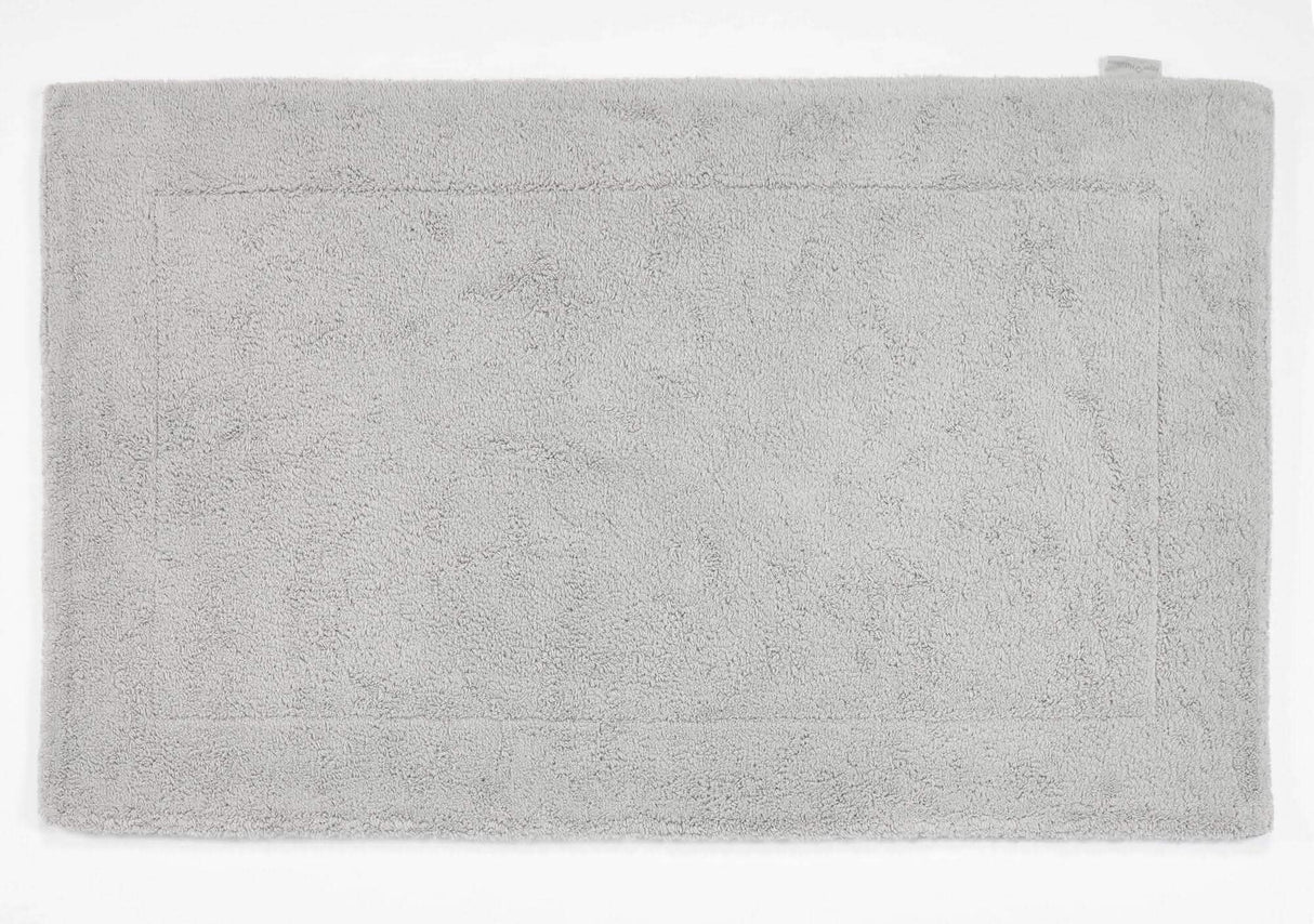 Abyss & Habidecor Double Tub Mat in 992 Platinum. Available in Canada @ TMASC.