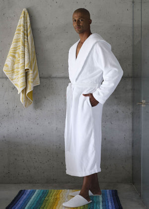 Top-left: A&H Fogo Towel 278 Yuzu. Rug: Santa Cruz 302 Lagoon