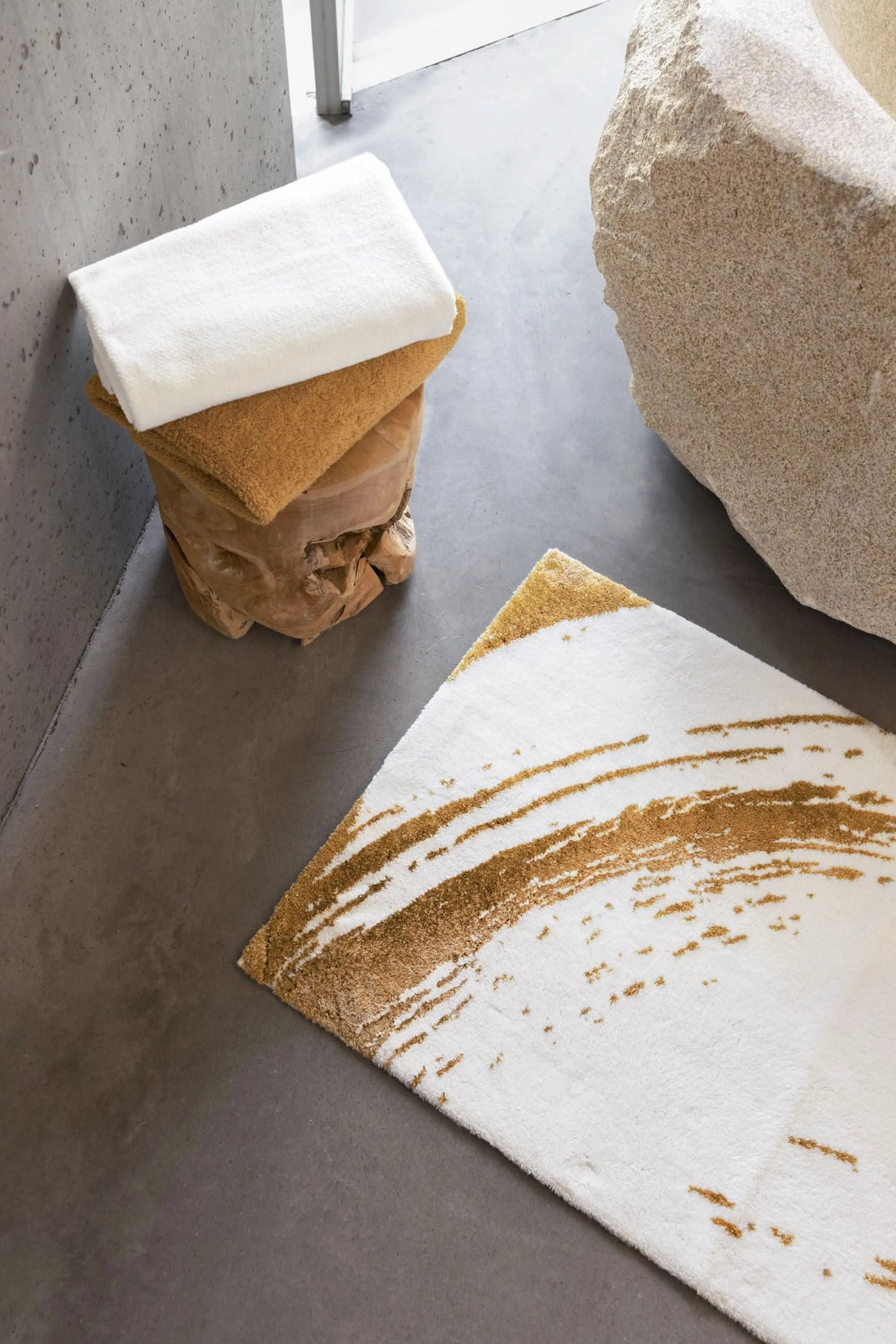 A&H Fortuny Bath Rug. 800 Gold Colour. Two available sizes