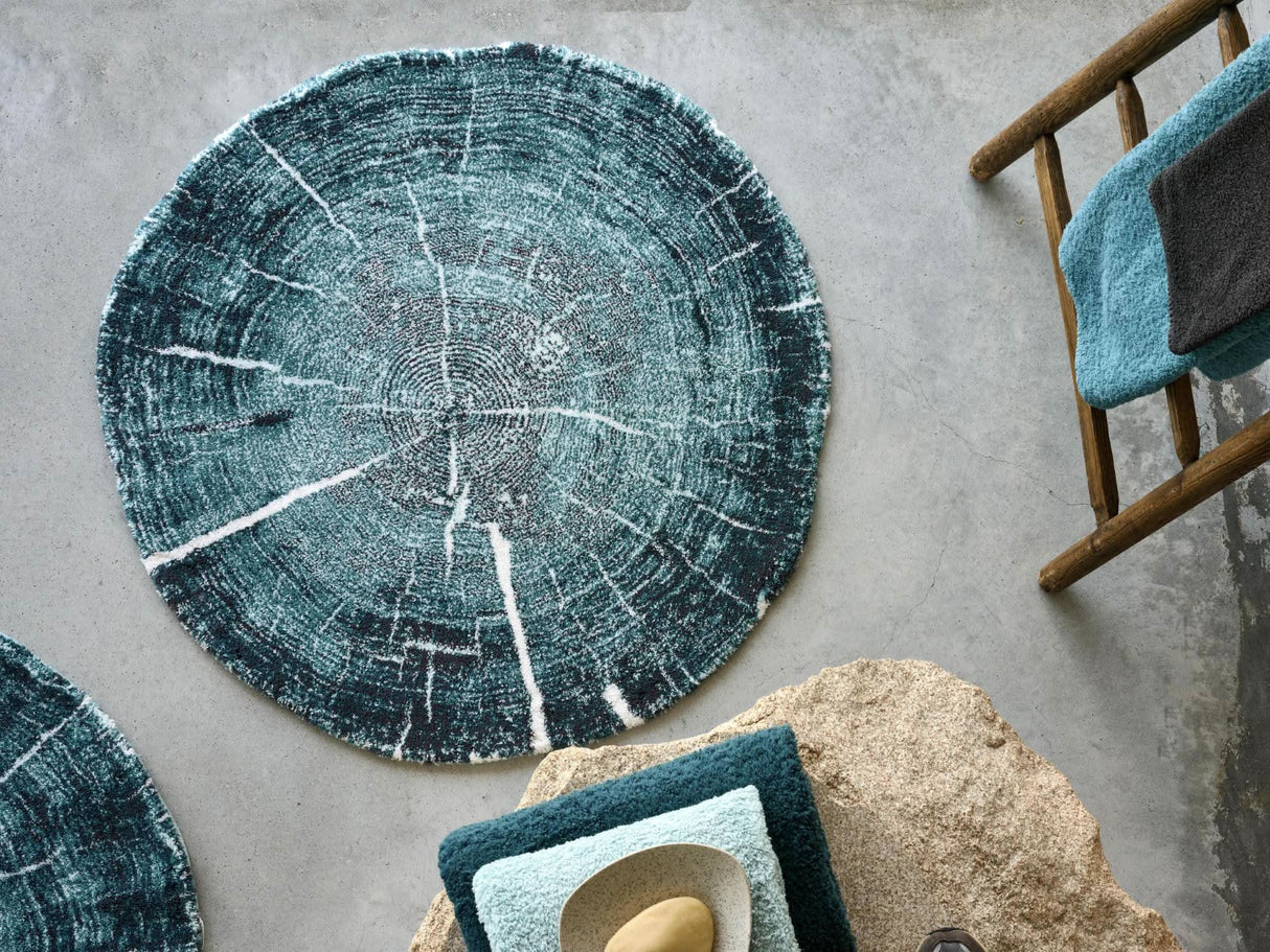 The A&H Fossile Bath Rug is made from 100% Giza Egyptian Cotton Long Staple and is 37" in diameter