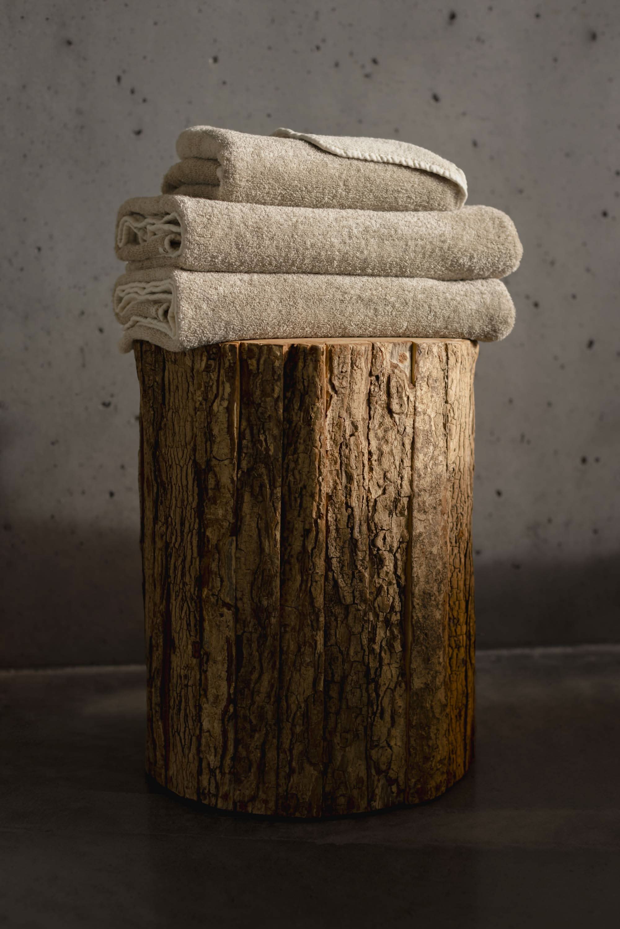 Abyss Lino Hand Towels (17 x 30