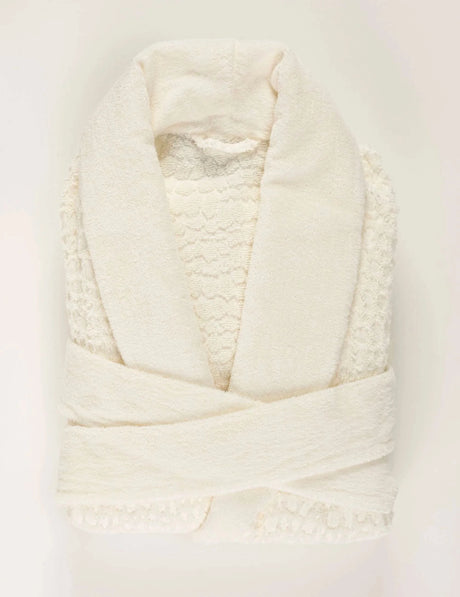 A&H Lodge Robe in 103 Ivory