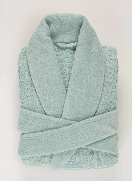 A&H Lodge Robe in 235 Ice