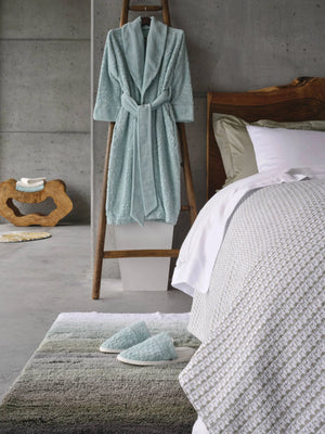 A&H Lodge Robe & Slippers in 235 Ice. A&H Maior Rug in 235 Ice