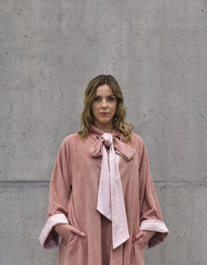 A&H Palacio Robes feature A&H 515 Rosette terry, double-faced with Celso de Lemos Secret sateen. Both fabrics are made from 100% Giza Egyptian Cotton Extra-Long Staple