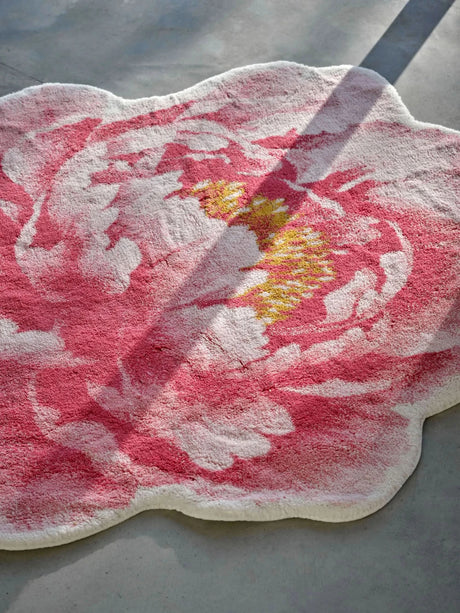 A&H Pivoine Bath Rug in 573 Flamingo, Round 39" Diam. - 100% Giza Egyptian Cotton Long Staple