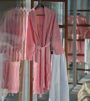 A&H Pousada Robe in 573 Flamingo