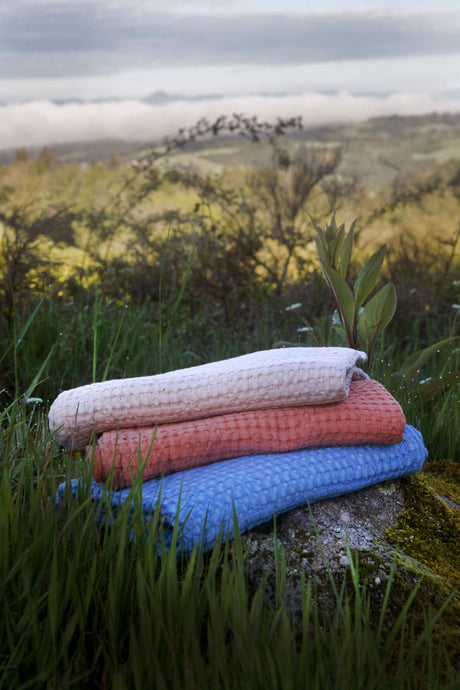 A&H Pousada Waffle Towels (top-to-bottom) in 610 Nude, 638 Chili and 364 Regatta