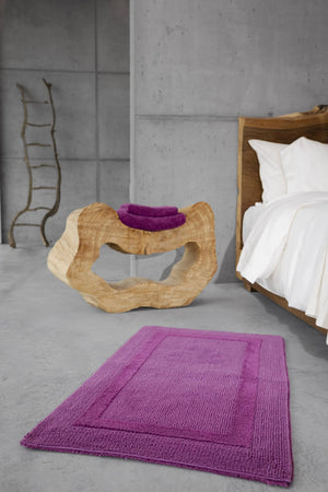 A&H Reversible Rug & A&H Super Pile Towels in 514 Baton Rouge