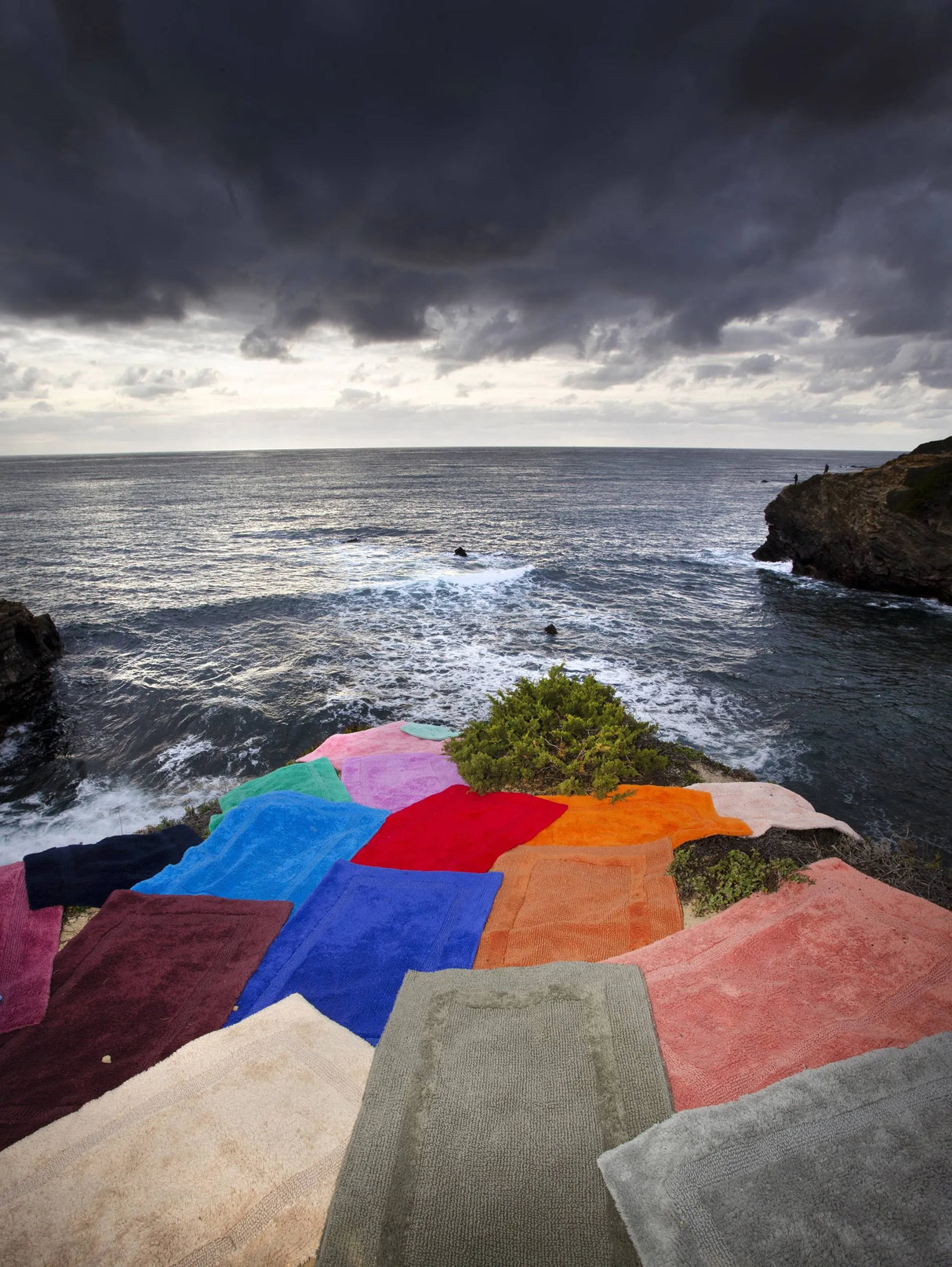 A&H Reversible Bath Rugs are available in 60 colours and crafted from 100% Giza Egyptian Cotton Long Staple