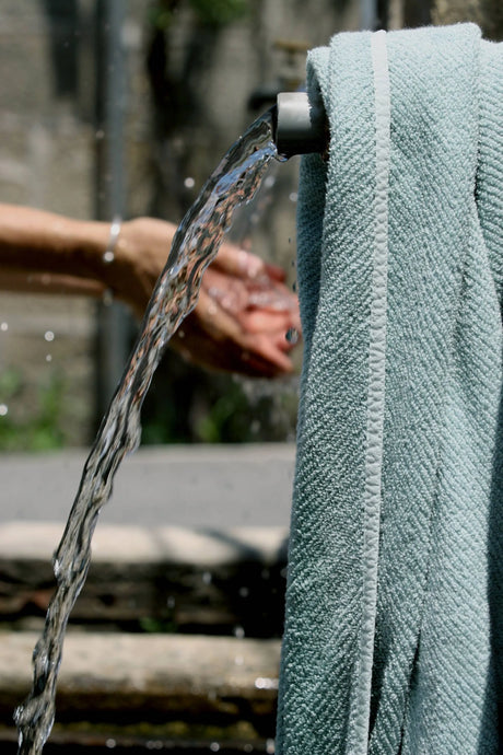 A&H Twill 100% Giza Egyptian Cotton Extra-Long Staple Towel in 235 Ice