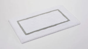 Karat Bath Rug in 900 Silver