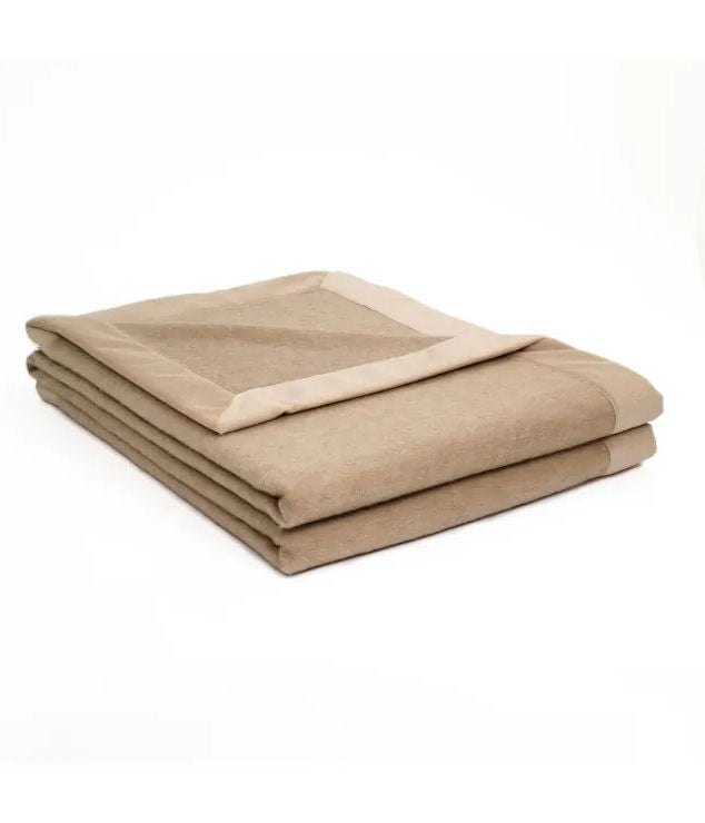 Cashmere blanket in Crème. 100% Cashmere by Brun de Vian-Tiran