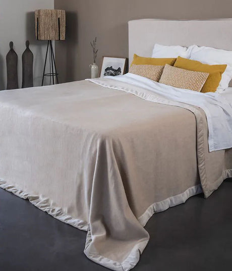 Champagne - 100% Superfine Cashmere by Brun de Vian-Tiran