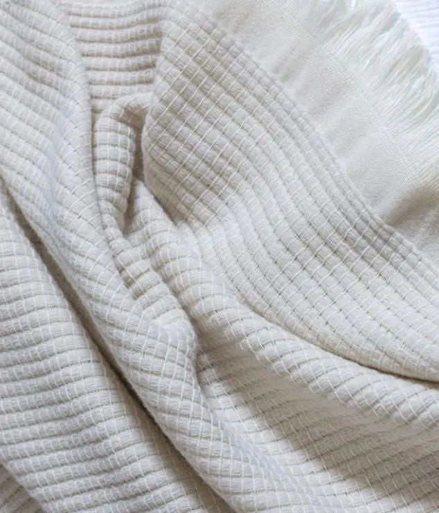 Lin (Linen) Great Throw (260 x260 cm) Closeup