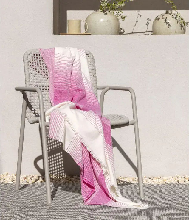 Fuchsia Throw (150 x 200 cm)