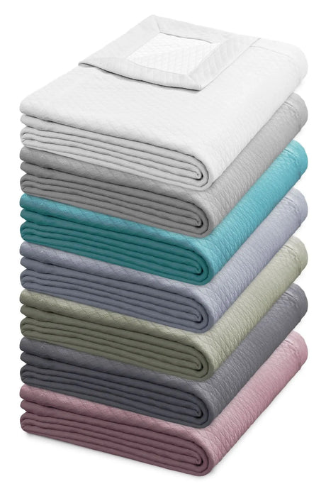 From top-to-bottom: 0114 Off-White, 0701 Grey, 0302 Arctic, 0211 Jeans Blue, 0633 Grey Green, 0701 Grey and 0528 Amethyst