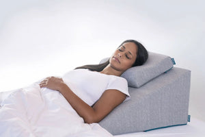 Symbia 23° is intended for back sleeping. Shown here with a Somnia 3.5" small contour pillow