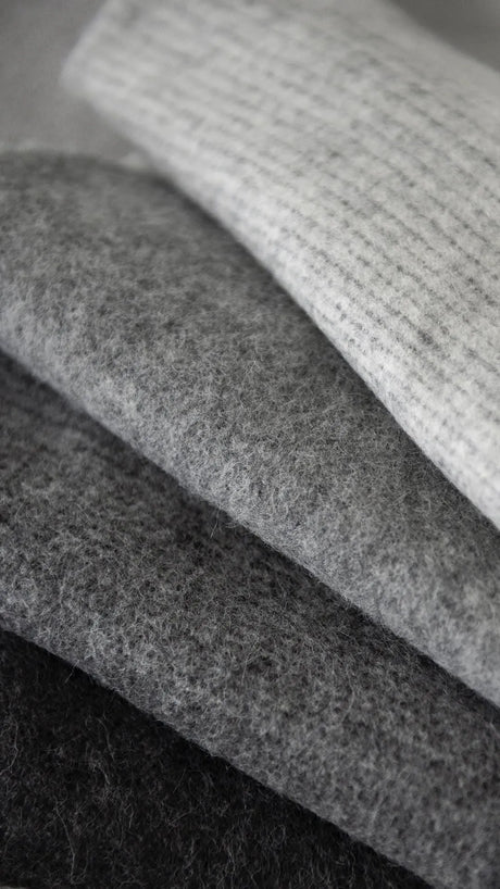 St Genève Aria Throw in Charcoal gradient colourway