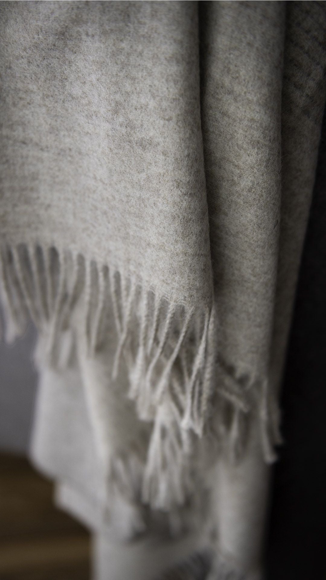 St Genève Aria Throw in Crimini gradient colourway