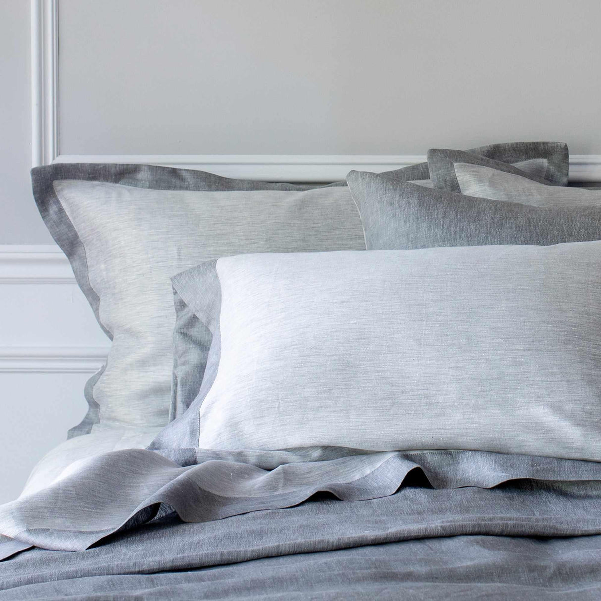 Biancha Reversible 100% Linen Sateen in Denim