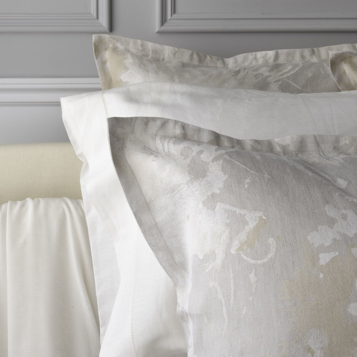 St Genève Blossom Duvet Cover in Parchment colourway