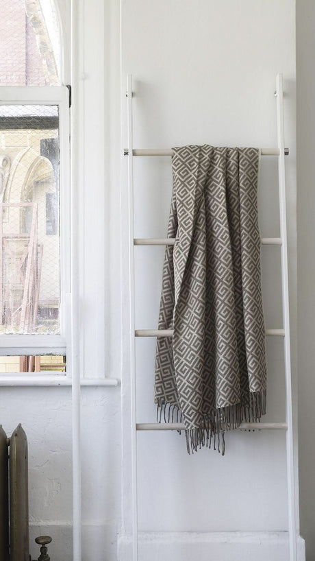 St Genève Bruno Throw in Almond colourway